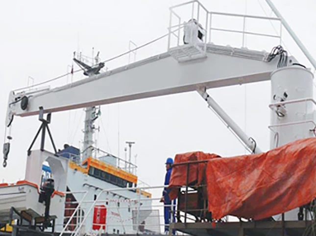 Hose Handling Crane